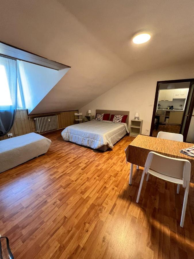 Sweet Apt Piazza Statuto 9 Nel Pieno Centro Di Torino Buitenkant foto